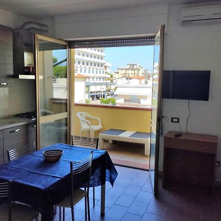 Caravel Monolocale Βίλα Λίντο ντι Καμαϊόρε Εξωτερικό φωτογραφία