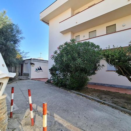 Caravel Monolocale Βίλα Λίντο ντι Καμαϊόρε Εξωτερικό φωτογραφία